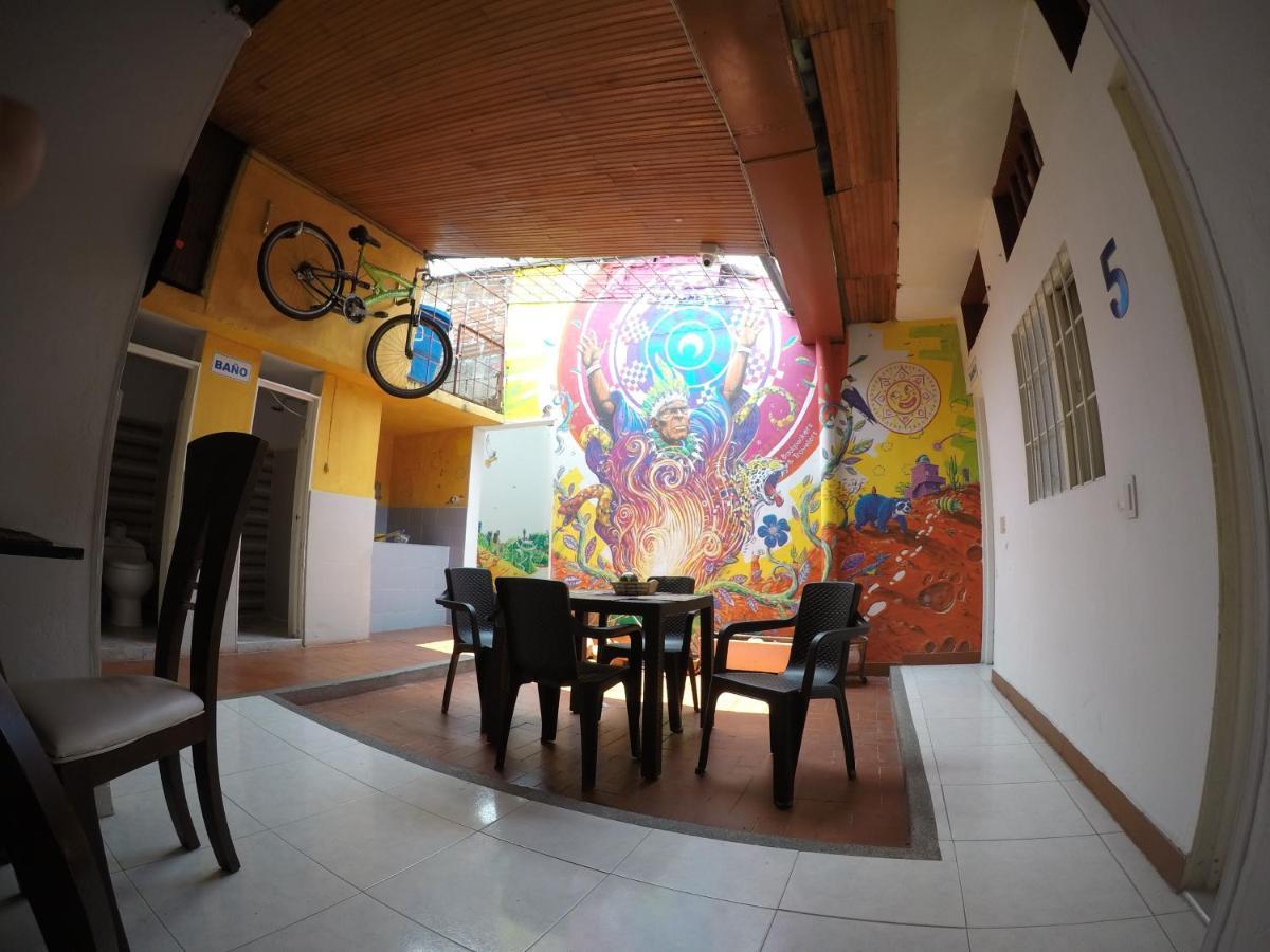 Backpackers And Travellers Hostel Neiva  Exteriör bild