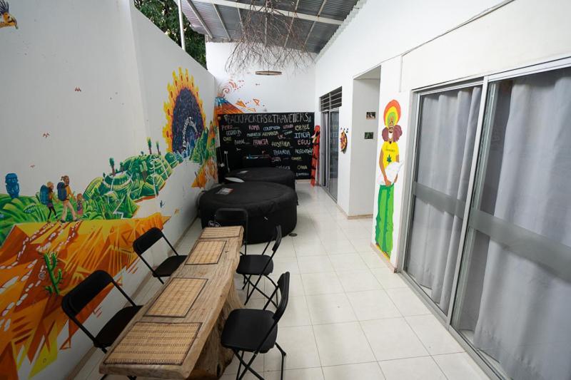 Backpackers And Travellers Hostel Neiva  Exteriör bild