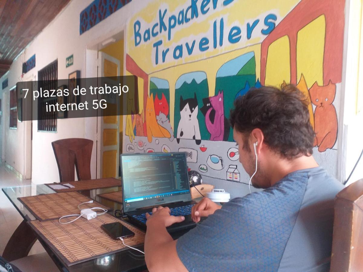 Backpackers And Travellers Hostel Neiva  Exteriör bild
