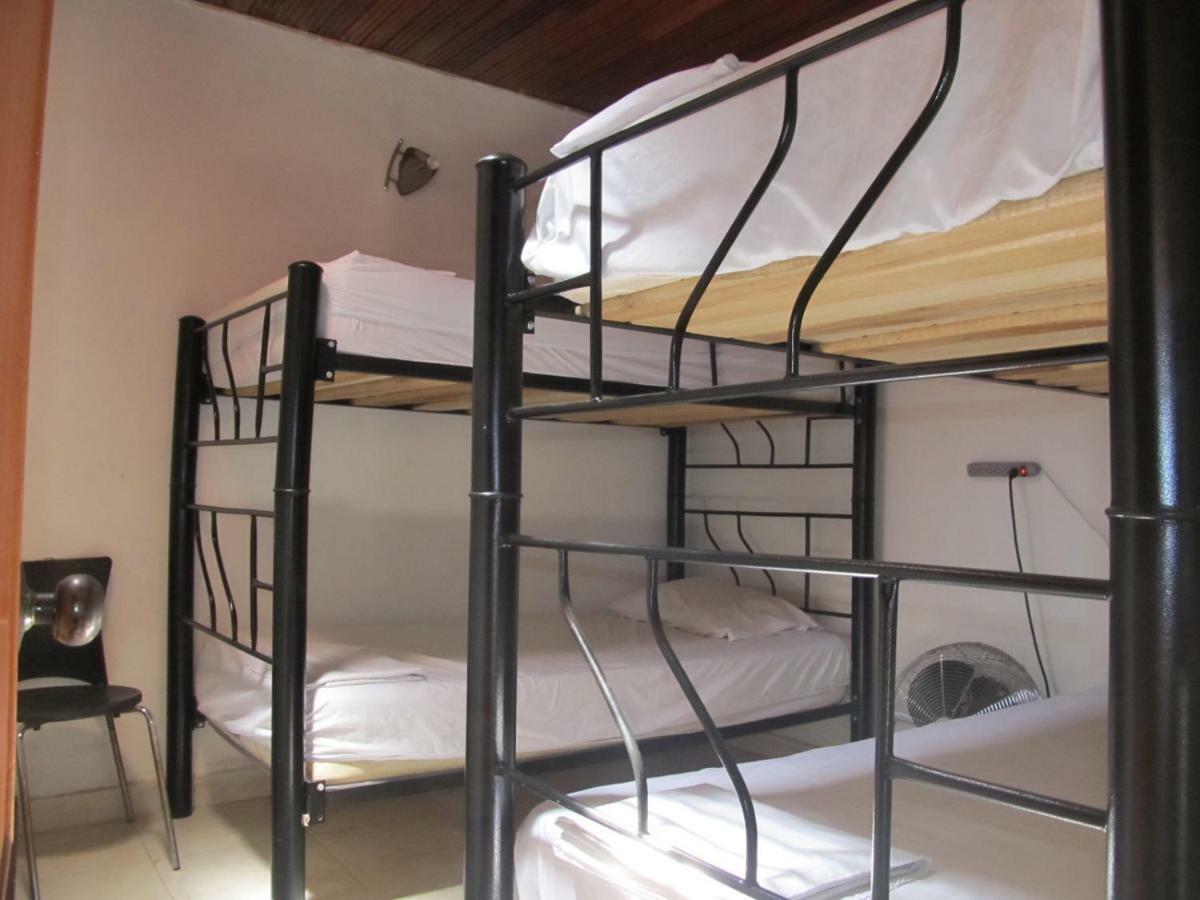 Backpackers And Travellers Hostel Neiva  Exteriör bild
